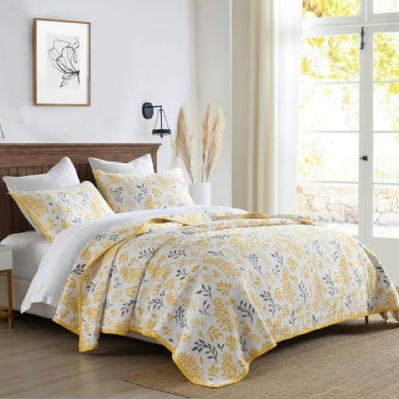 Yellow and Gray Bedding Set - Picture 2 of 3